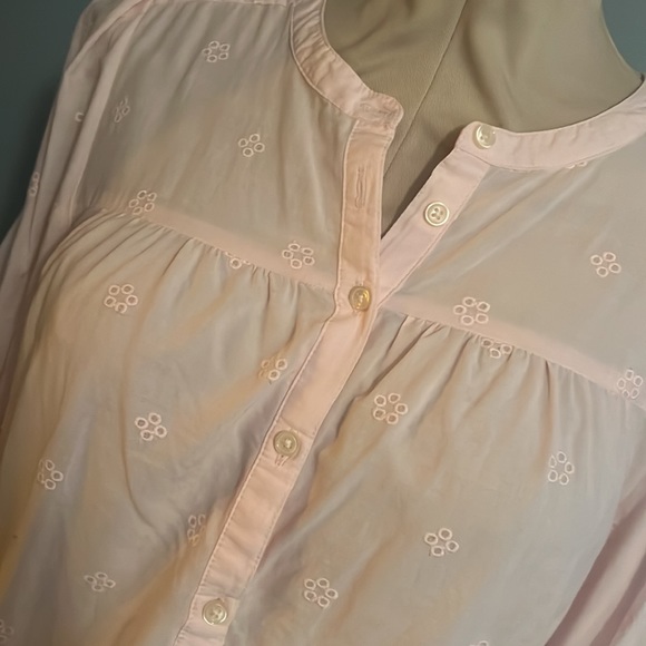 Pretty in pink eyelet! - Picture 3 of 3